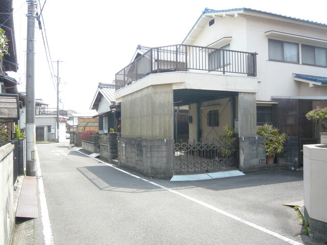 detached 愛媛県伊予郡松前町大字北黒田