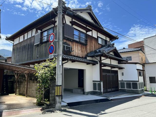 detached 愛媛県宇和島市和霊元町１丁目 地図を見る