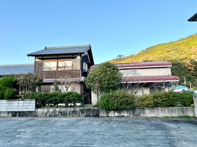 detached 愛媛県宇和島市津島町岩松 地図を見る