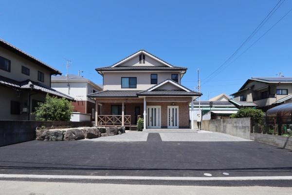 detached 愛媛県伊予郡松前町大字南黒田 地図を見る