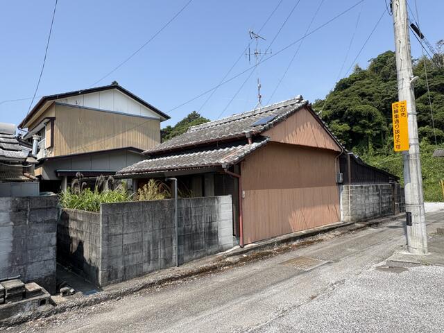 detached 高知県高知市浦戸 地図を見る