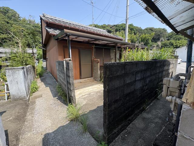 detached 高知県高知市浦戸 地図を見る