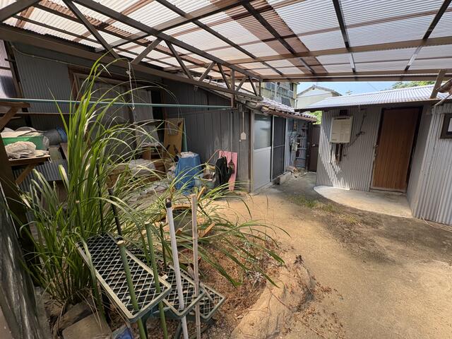 detached 高知県高知市浦戸 地図を見る