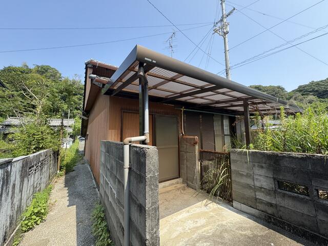 detached 高知県高知市浦戸 地図を見る