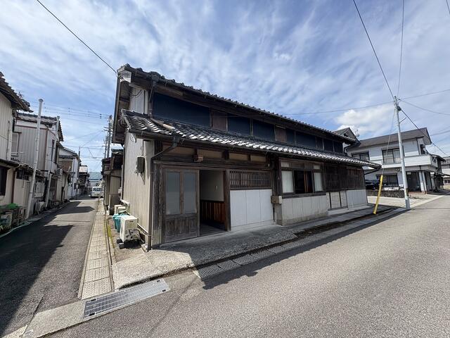 detached 高知県高岡郡中土佐町久礼 地図を見る