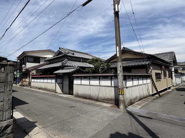 detached 高知県高岡郡中土佐町久礼 地図を見る