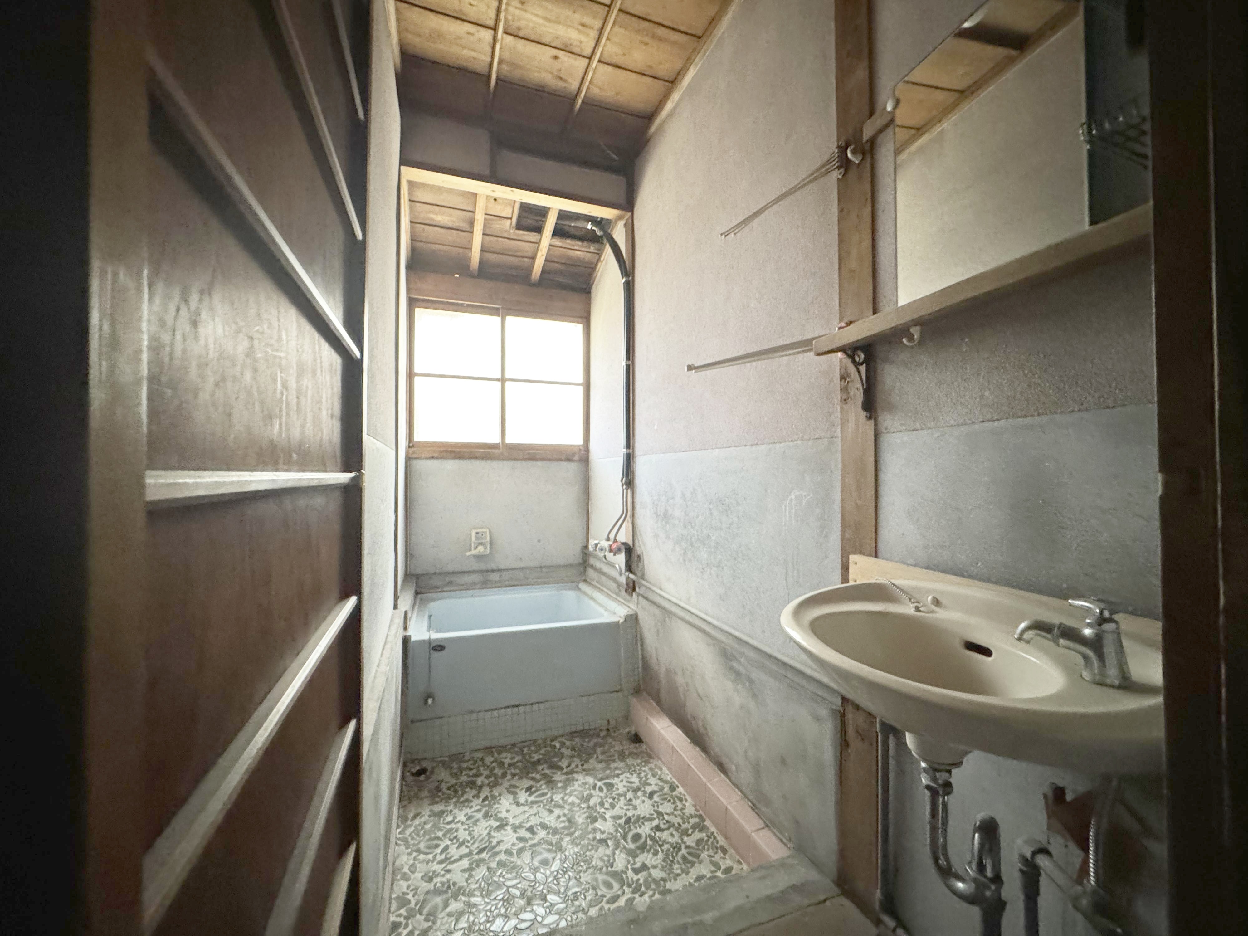 detached 高知県高知市新田町 地図を見る