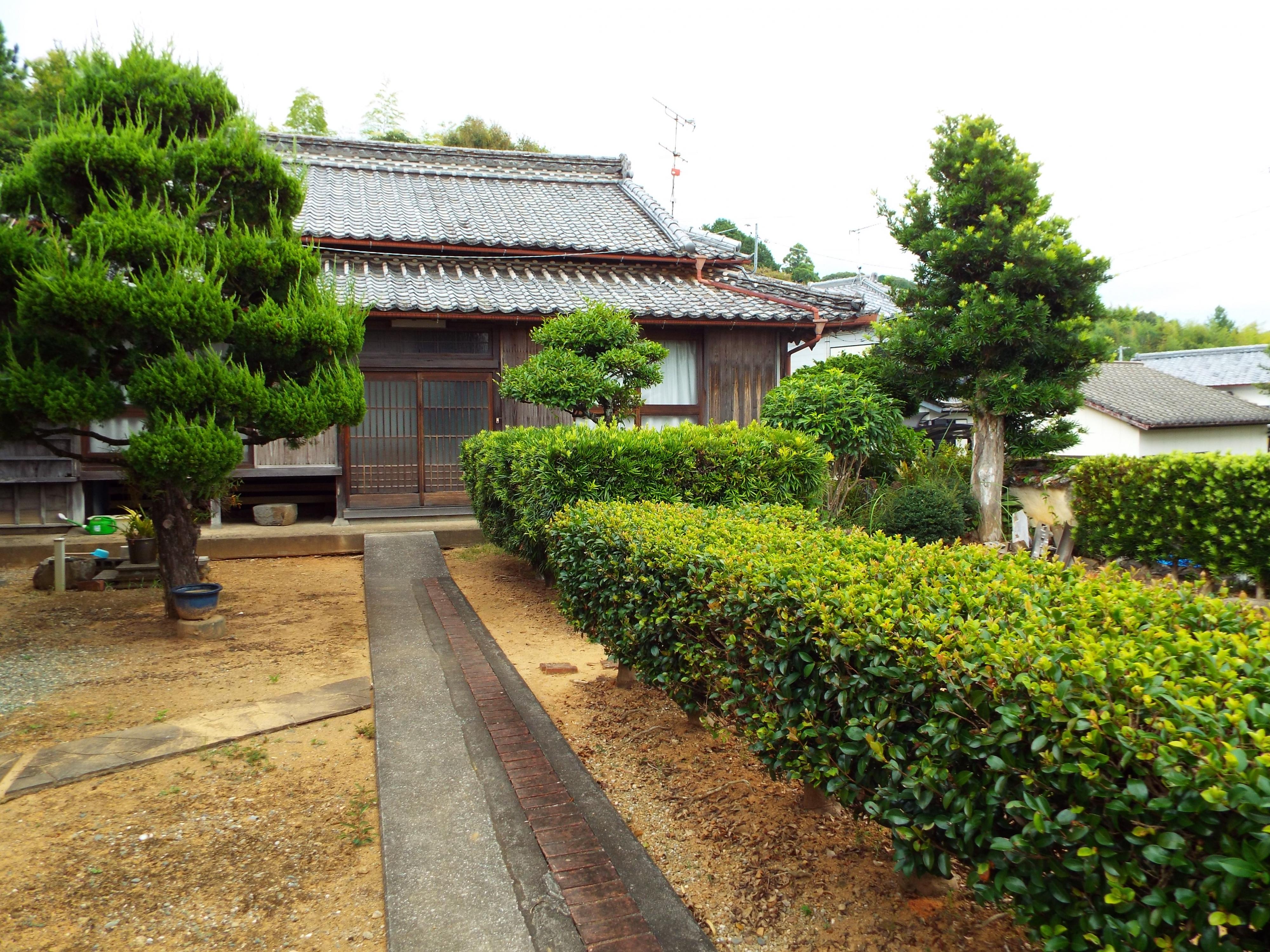 高知県南国市の一戸建て | 2400万円 | 4LDK | 1121.79m² | Akiyama house finder