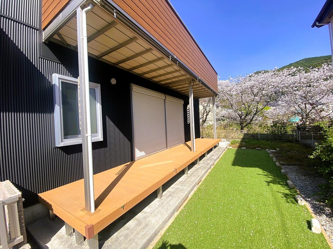 detached 高知県香南市野市町母代寺 地図を見る