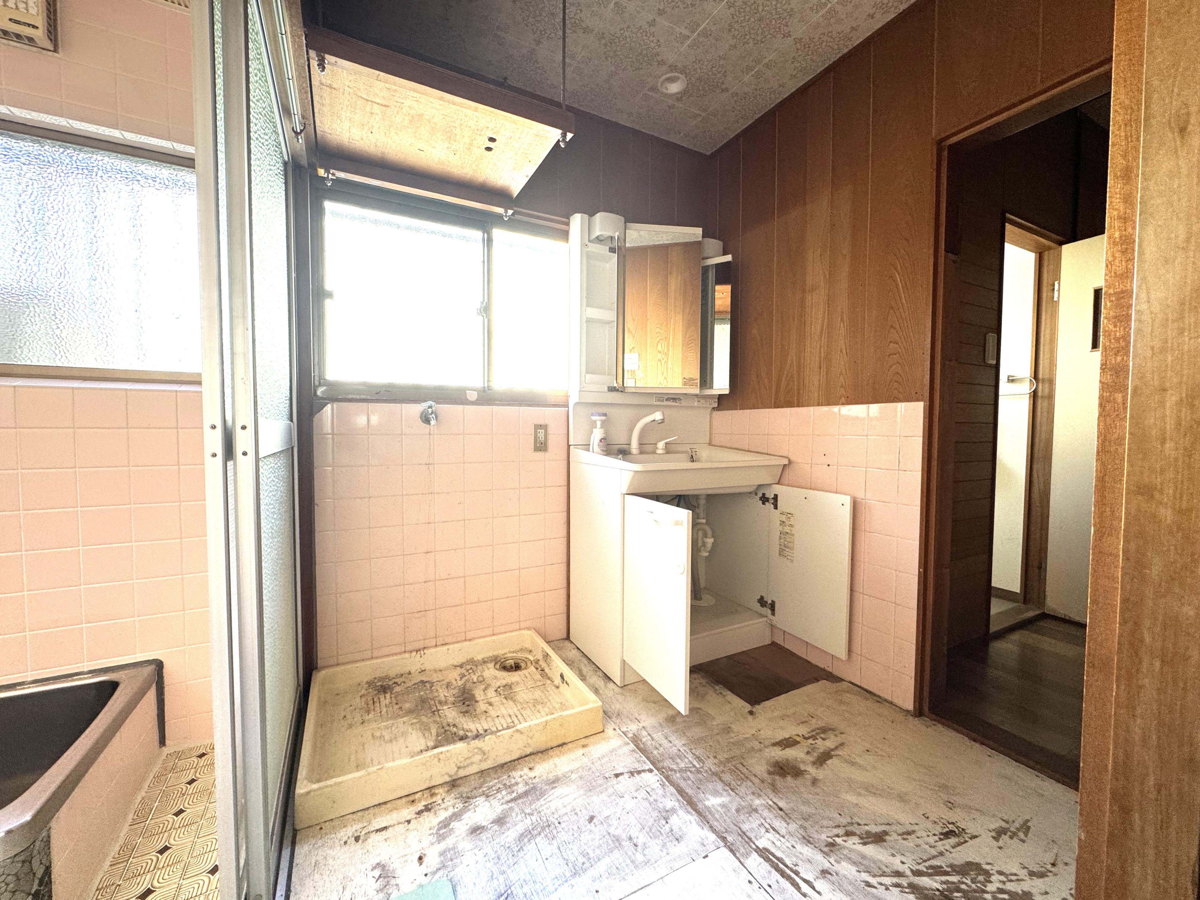 detached 高知県南国市里改田 地図を見る