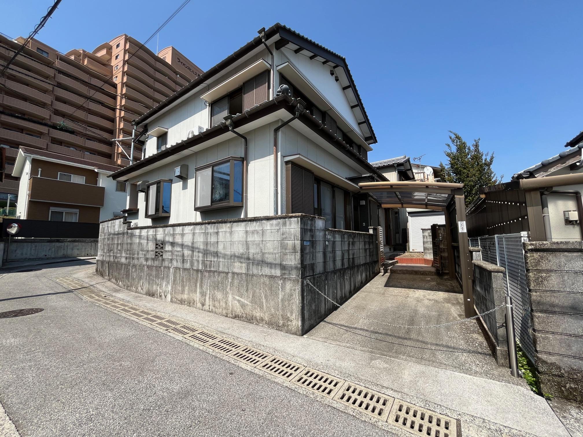 高知県高知市の一戸建て | 1980万円 | 5LDK | 153.72m² | Akiyama house finder
