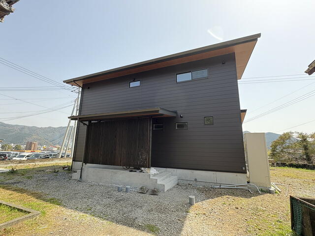 detached 高知県宿毛市貝塚 地図を見る