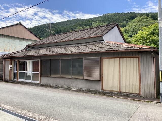 detached 高知県長岡郡本山町本山 地図を見る