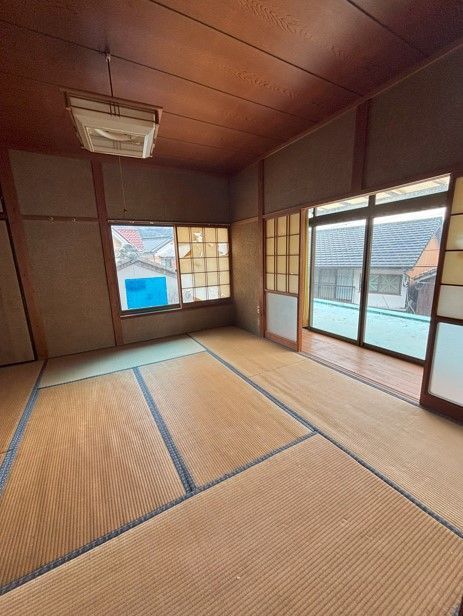 detached 佐賀県東松浦郡玄海町大字仮屋 地図を見る