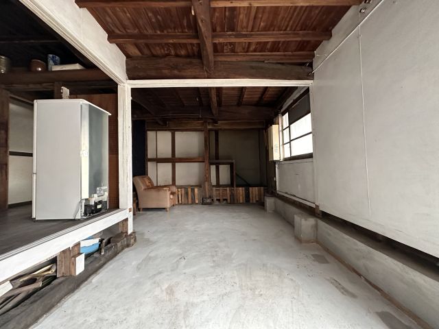 detached 佐賀県唐津市二タ子２丁目 地図を見る
