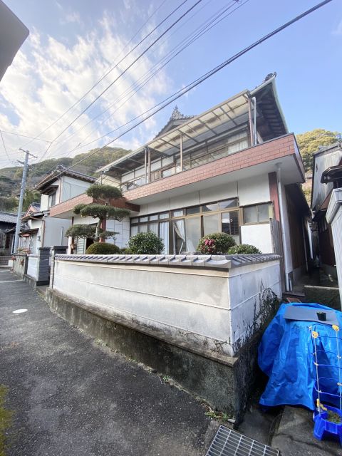 detached 佐賀県東松浦郡玄海町大字仮屋 地図を見る