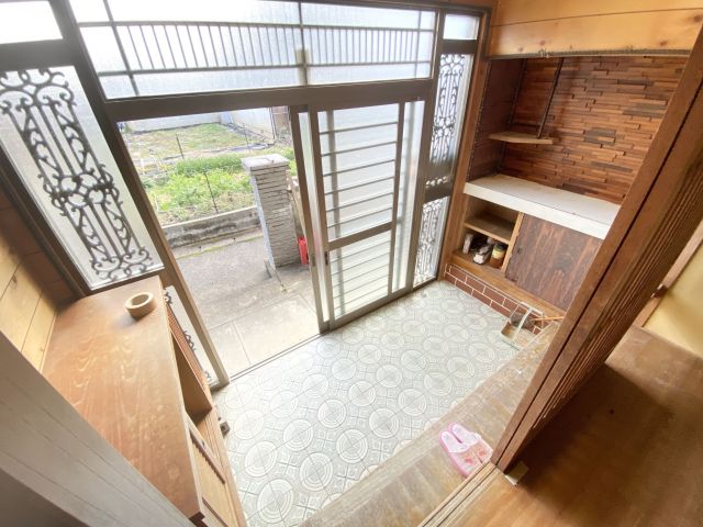 detached 佐賀県東松浦郡玄海町大字仮屋 地図を見る