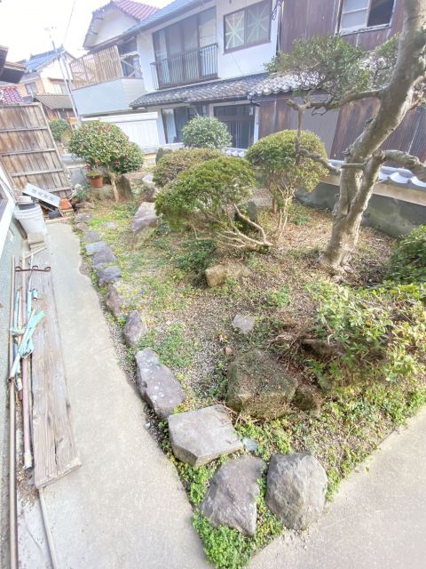 detached 佐賀県東松浦郡玄海町大字仮屋 地図を見る