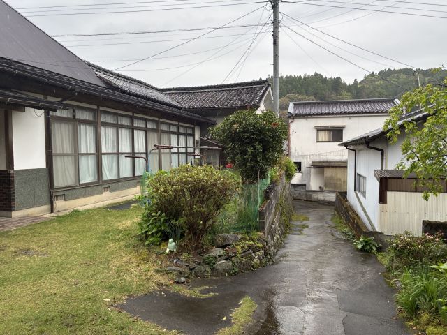 detached 大分県日田市大字二串