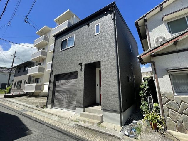 福岡県北九州市の一戸建て | 3049万円 | 2LDK | 91.87m² | Akiyama house finder