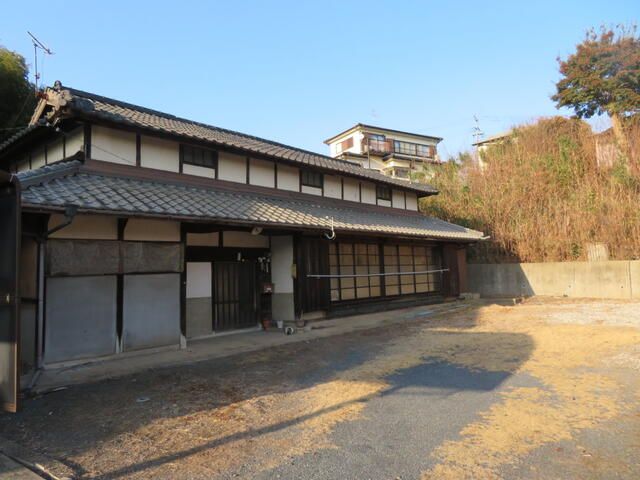 detached 福岡県鞍手郡鞍手町大字中山 地図を見る