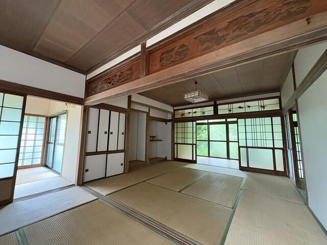detached 佐賀県唐津市北波多徳須恵 地図を見る