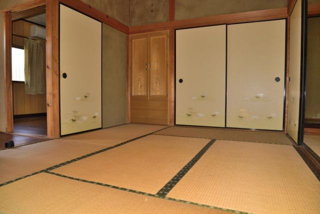 detached 福岡県嘉穂郡桂川町大字吉隈 地図を見る