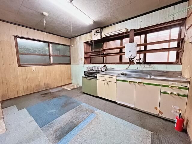 detached 福岡県鞍手郡小竹町大字新多