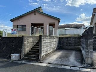 detached 福岡県嘉穂郡桂川町大字吉隈 地図を見る