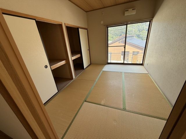 detached 福岡県嘉穂郡桂川町大字吉隈 地図を見る