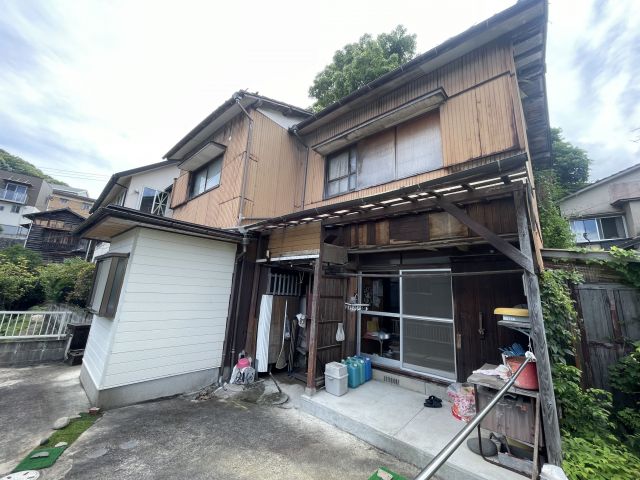 detached 福岡県福岡市中央区輝国２丁目 地図を見る
