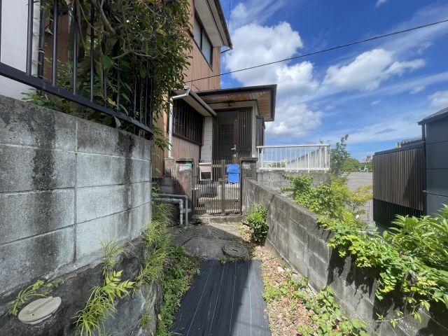 detached 福岡県福岡市中央区輝国２丁目 地図を見る