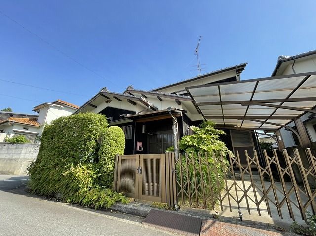 detached 愛媛県伊予郡砥部町原町 地図を見る