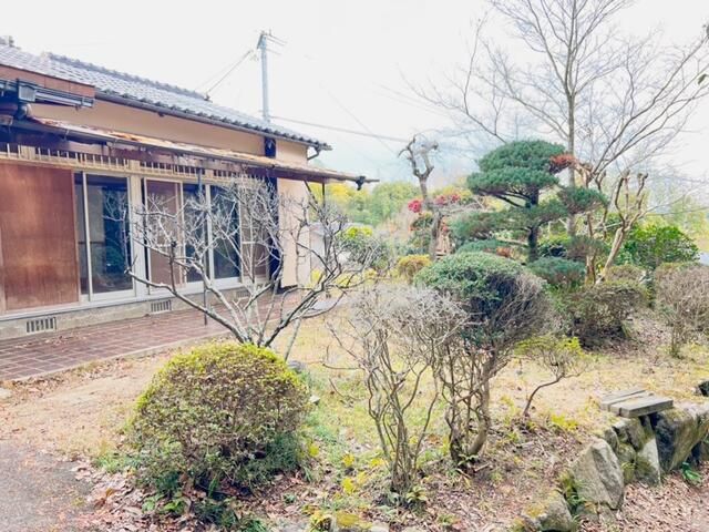 detached 福岡県鞍手郡小竹町大字赤地 地図を見る