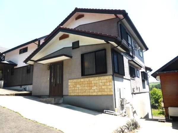 detached 熊本県阿蘇郡南小国町大字満願寺 地図を見る