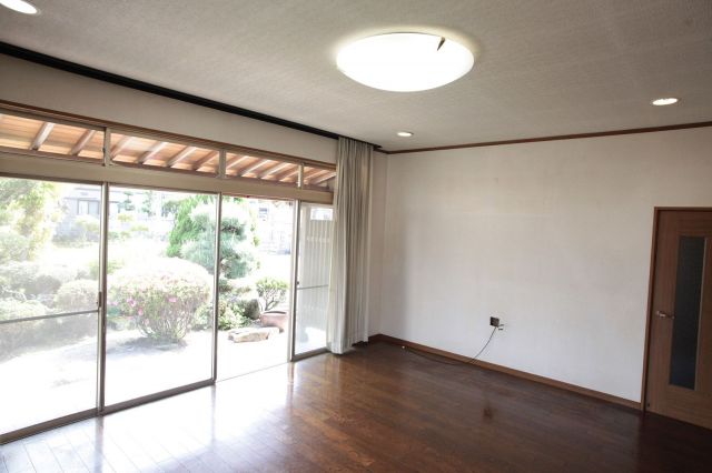 detached 福岡県直方市大字頓野