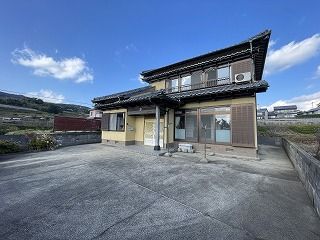 detached 長崎県平戸市生月町里免 地図を見る