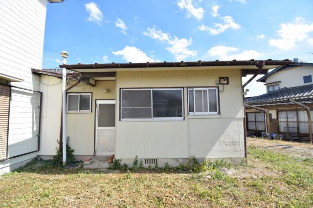 detached 福岡県鞍手郡小竹町大字勝野 地図を見る