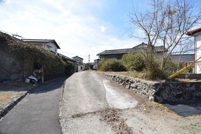 detached 福岡県鞍手郡小竹町大字勝野 地図を見る