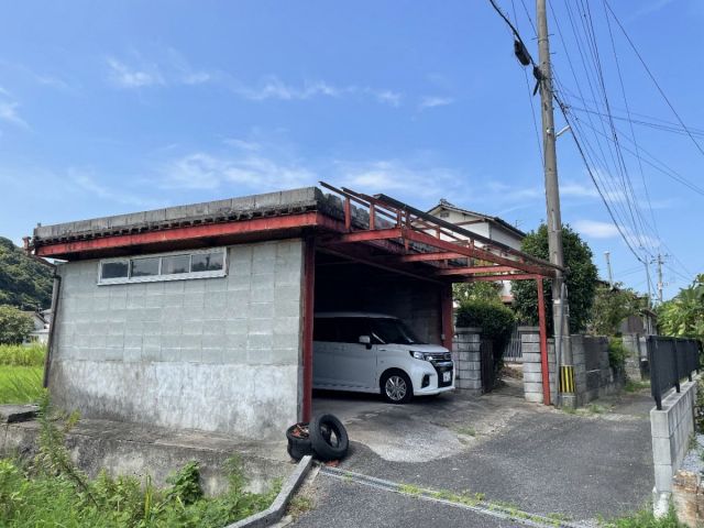 detached 福岡県鞍手郡小竹町大字赤地 地図を見る