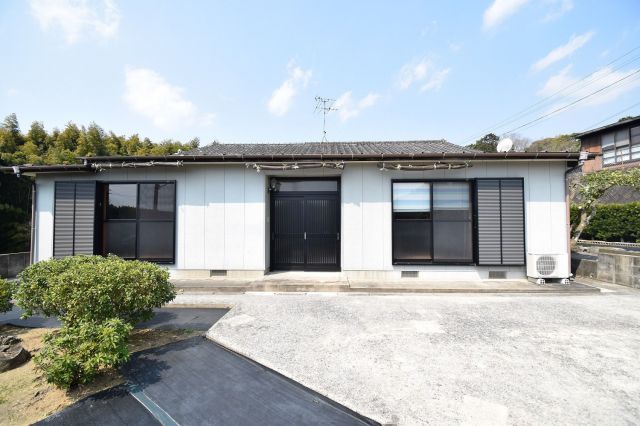 detached 福岡県鞍手郡小竹町大字勝野 地図を見る