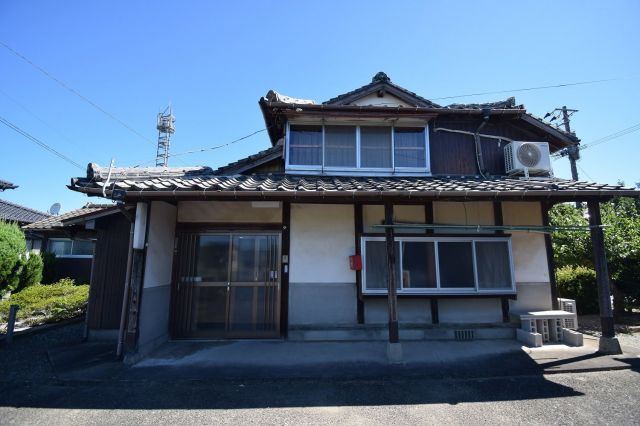 detached 福岡県鞍手郡小竹町大字南良津 地図を見る