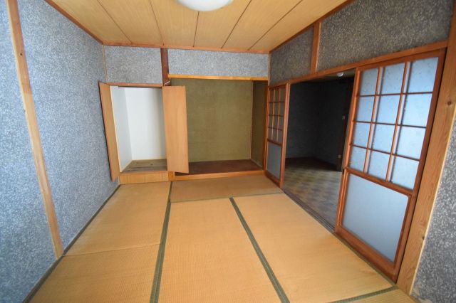 detached 福岡県鞍手郡小竹町大字勝野 地図を見る
