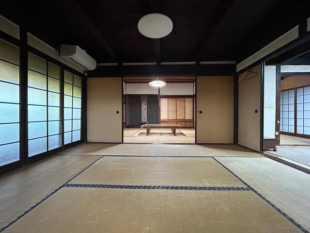 detached 福岡県直方市大字下新入 地図を見る