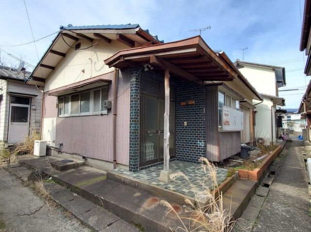 detached 福岡県糟屋郡篠栗町中央５丁目 地図を見る
