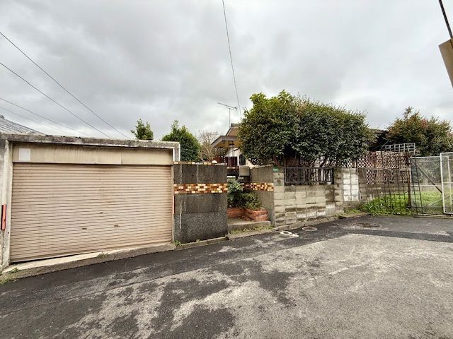 福岡県北九州市の一戸建て | 598万円 | 4LDK | 238.94m² | Akiyama house finder