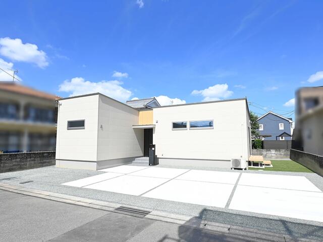 detached 佐賀県三養基郡基山町大字小倉 地図を見る