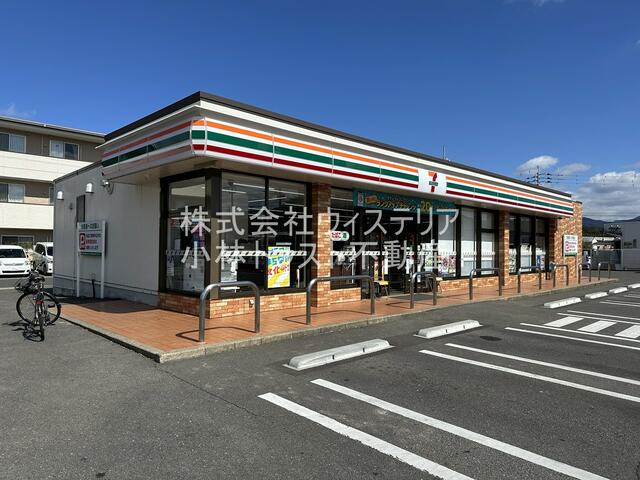 セブンイレブン東唐津駅前店 (329m)