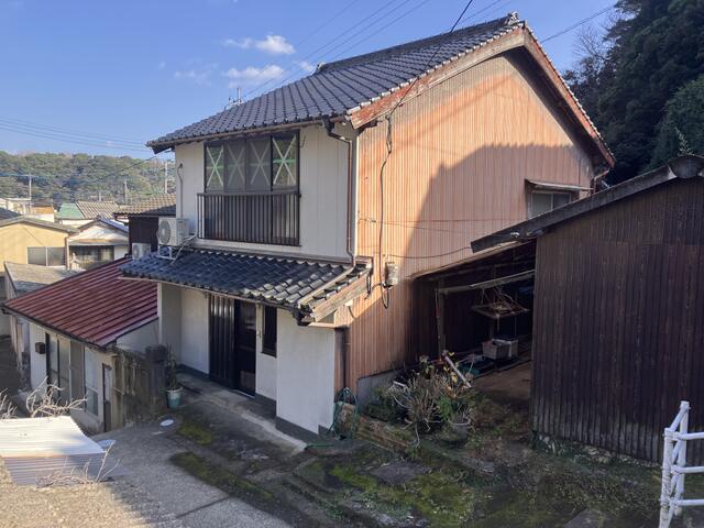 detached 佐賀県唐津市鎮西町名護屋 地図を見る