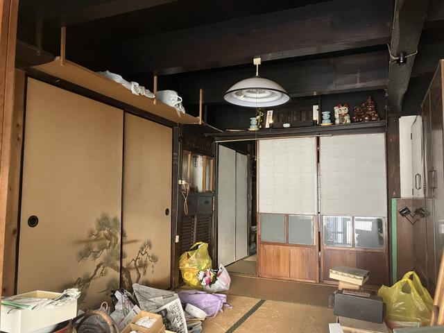 detached 佐賀県唐津市鎮西町名護屋 地図を見る